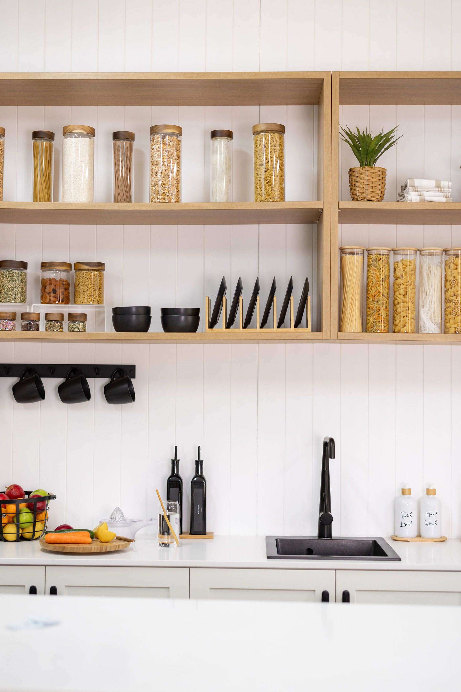 Conquer the Clutter: Your Guide to Organised Storage with Little Label Co