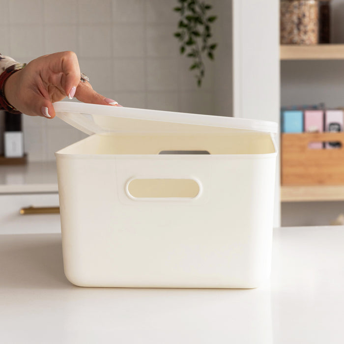 Storage Container with Plastic Lid- Large