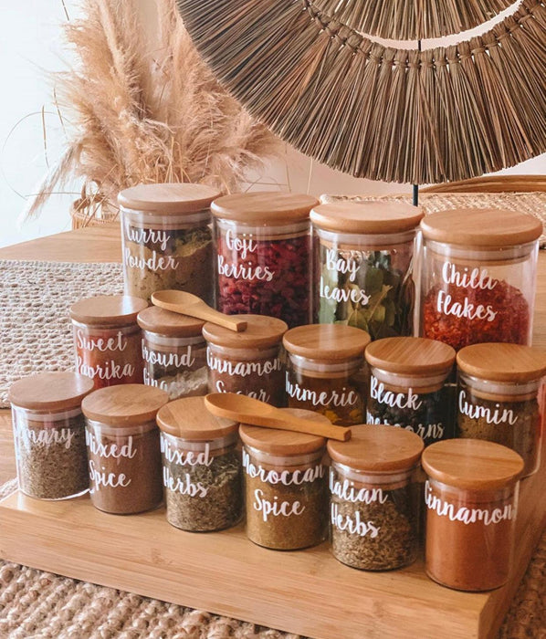 14 Glass Spice Jars w/2 Types of Preprinted Spice Labels. Commercial Grade,  Complete Set: 14